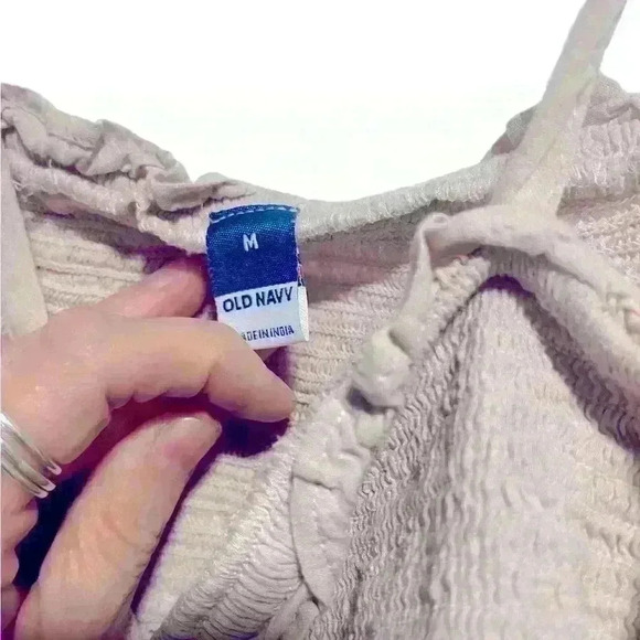 Old Navy Blush Peplum Fitted Tank Top | Pink Purple Smocked Shirt | Size Medium - Picture 2 of 3